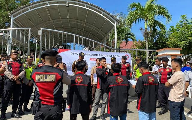 DPW Alamp Aksi mendesak Kejati Aceh mengusut tuntas dugaan penyalahgunaan dana earmark di Kabupaten Aceh Selatan tahun 2024, yang nilainya mencapai Rp132,36 miliar. (Foto: Ist)