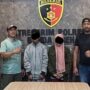 Seorang wanita paruh baya, ZU (33) warga salah satu Gampong di Pidie Jaya ditangkap Unit Jatanras Satreskrim Polresta Banda Aceh. Ia diduga melakukan pencurian uang Rp20 juta di TK Az – Zahra, Kuta Alam Banda Aceh. (Foto: Dok. Polresta Banda Aceh)