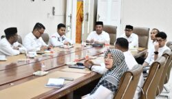 Wali Kota Illiza Sa’aduddin Djamal menggelar rapat kerja sama dengan Universitas Islam Indonesia (Yogyakarta)
