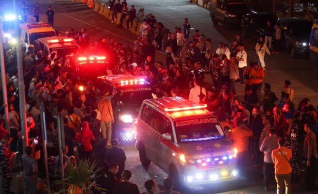 Derita KMP Tunu: Jenazah Diserahkan, 30 Korban Masih Hilang di Selat Bali