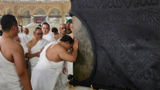 Presiden RI Prabowo Subianto mendapat kehormatan langka saat melaksanakan ibadah umrah di Tanah Suci